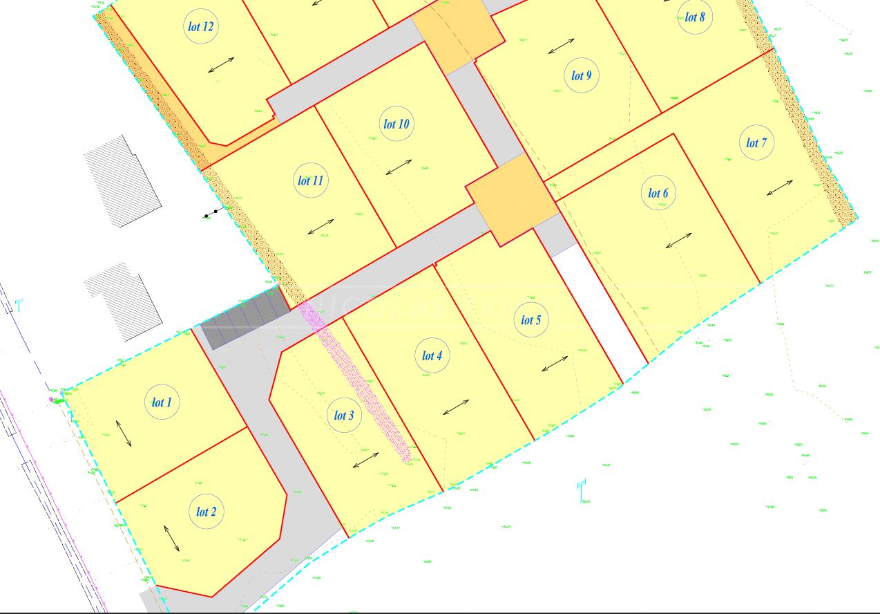 TERRAIN - 600 M² - VIABILISE - CENTRE-VILLE - PROXIMITE DE LA VOIE EXPRESS ET DE LANDERNEAU